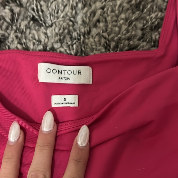 Aritzia Contour Bright Pink Bodysuit - Picture 2 of 4
